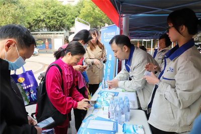 志愿服务进社区 健康减盐不减鲜——中盐广西党支部与广西盐业集团总部党支部联合开展学雷锋志愿服务活动